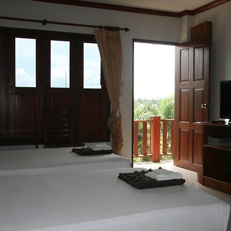 Baan Chayna Hotel Strand Bang Tao Exterior foto