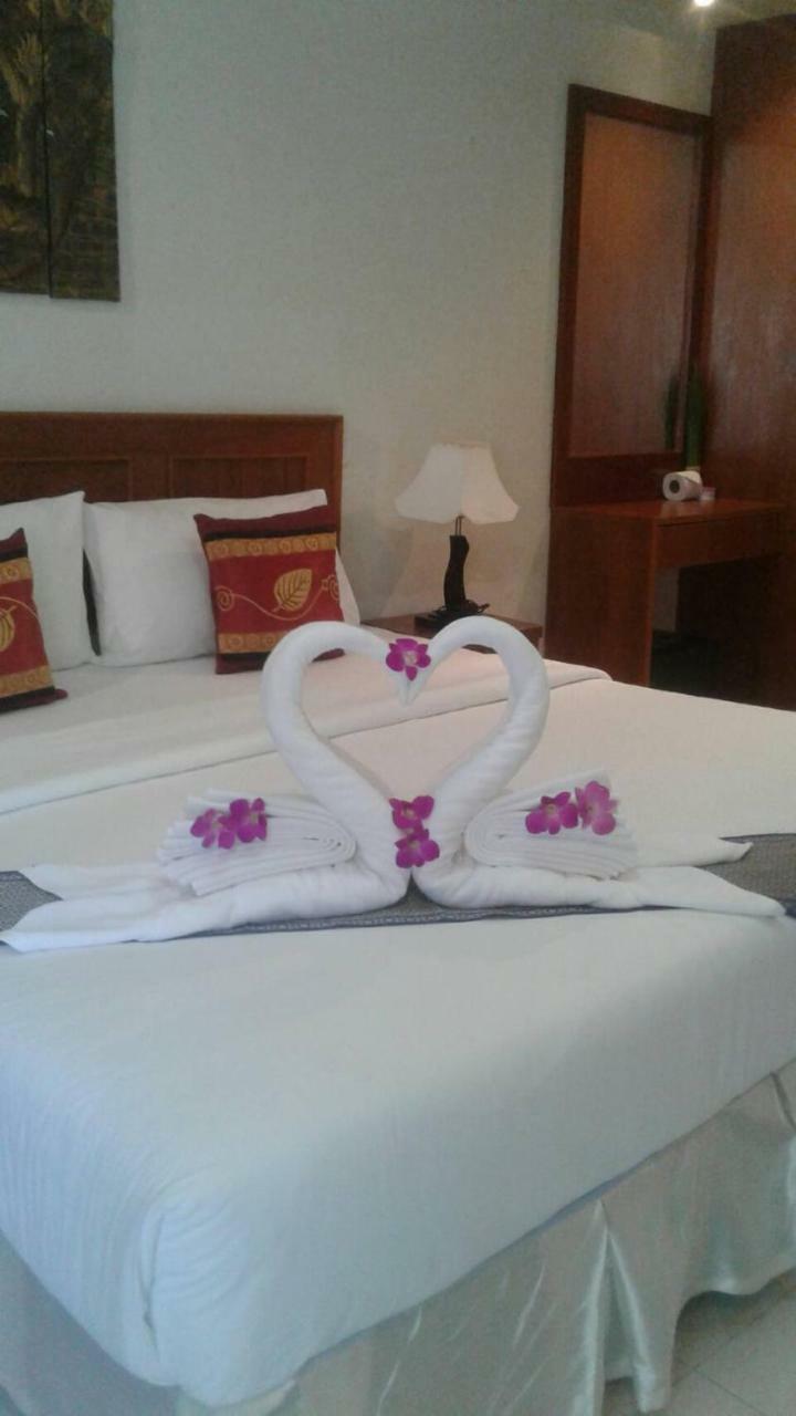 Baan Chayna Hotel Strand Bang Tao Exterior foto