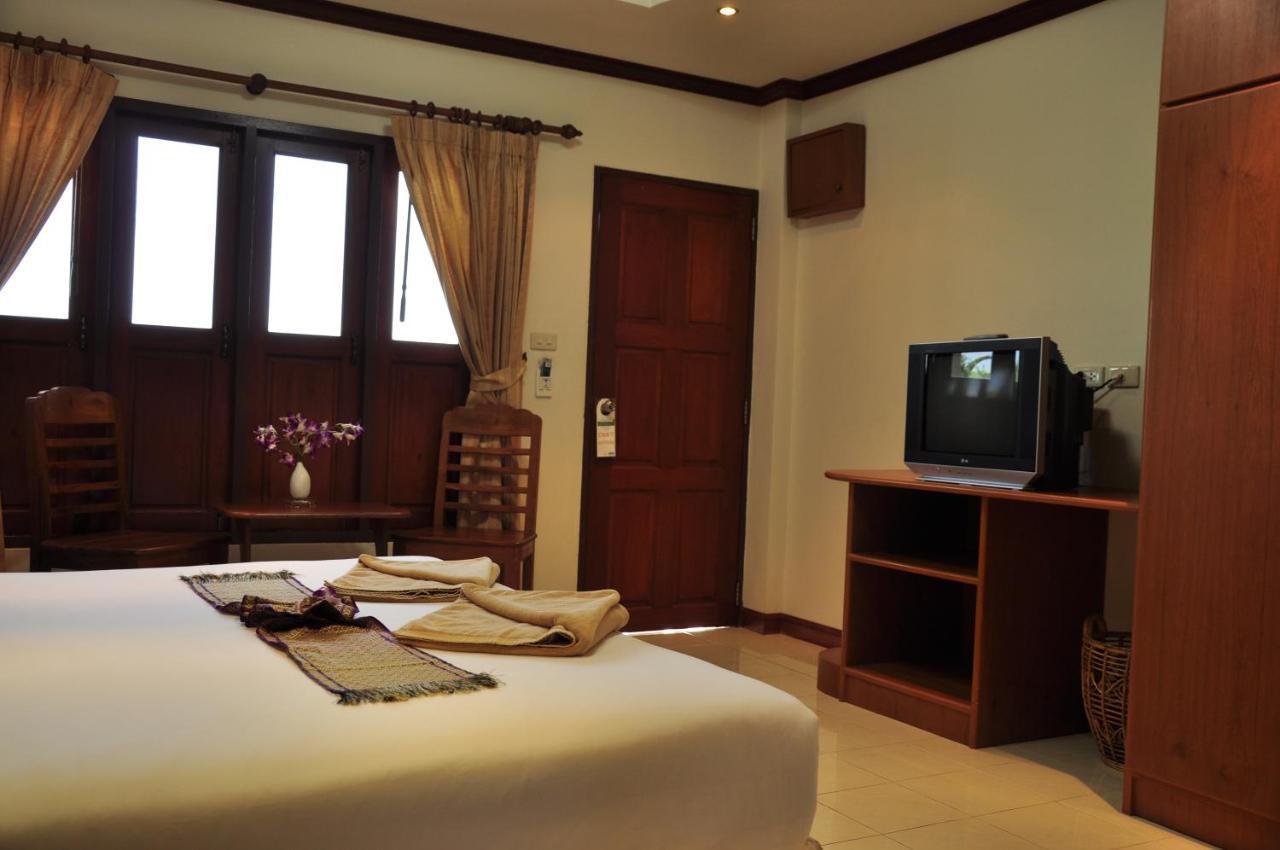 Baan Chayna Hotel Strand Bang Tao Exterior foto