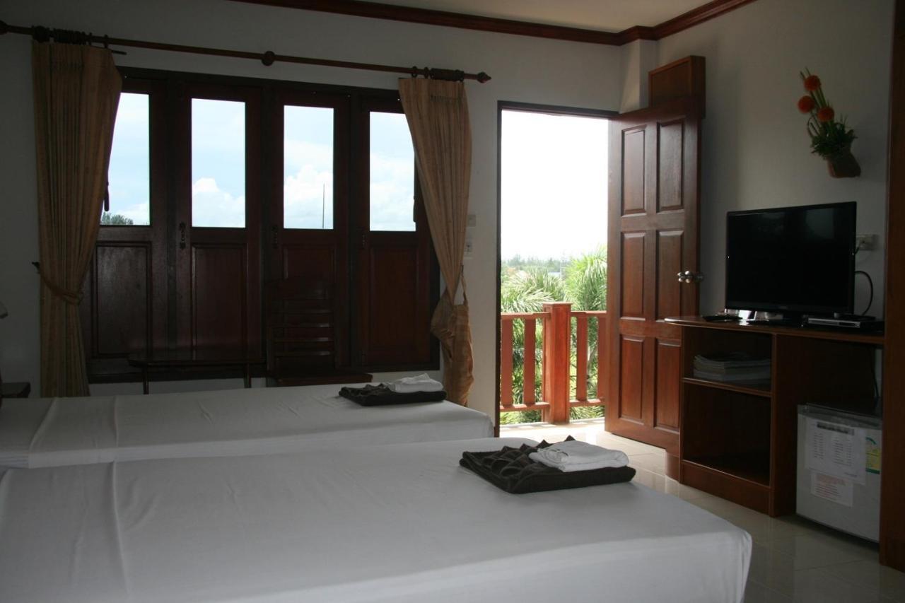 Baan Chayna Hotel Strand Bang Tao Exterior foto